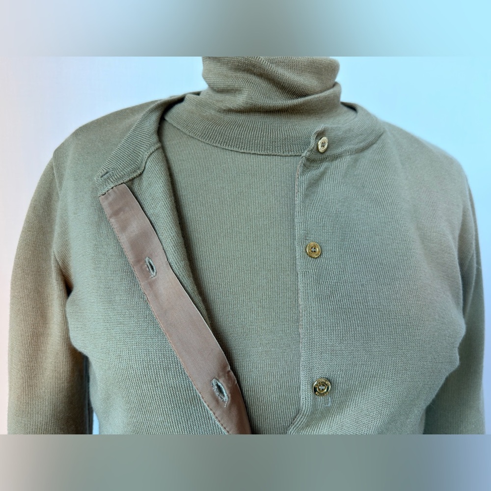 Moschino Tan Button-Up Cardigan Lana Wool size 6, Italian size 40, sweater - Picture 12 of 15